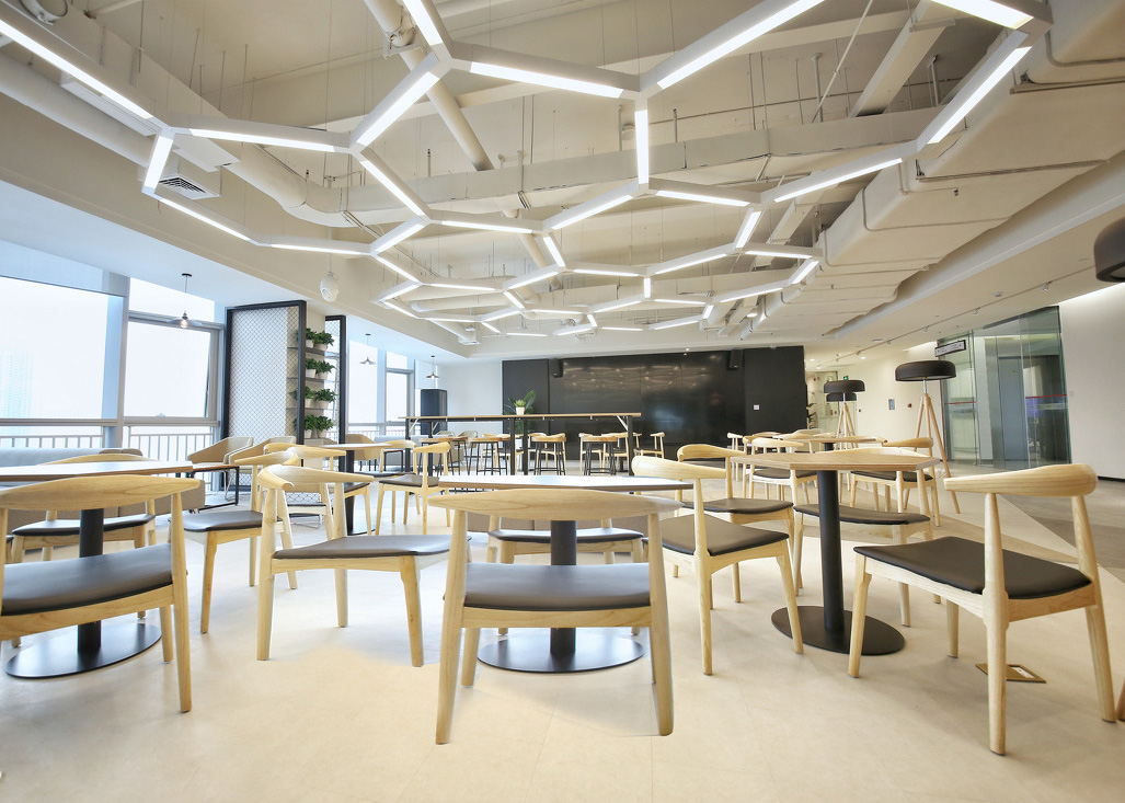 上海簡易工業(yè)風辦公室設計